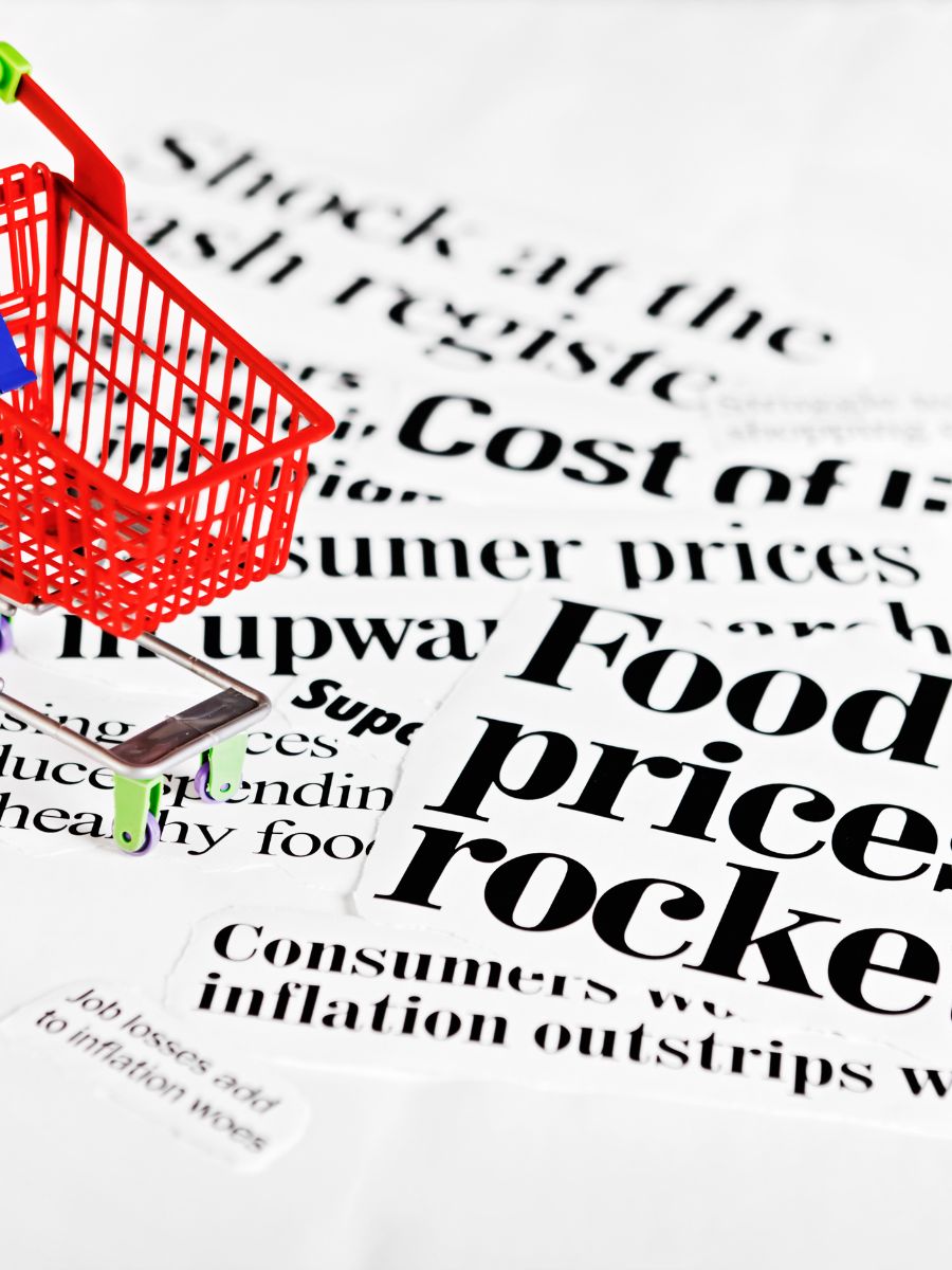 shopping cart with text that says food prices sky rocket